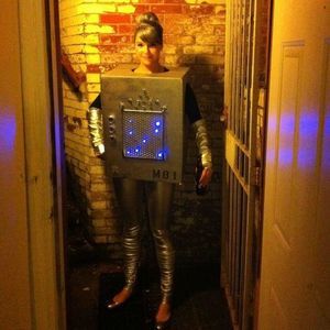 Meet your Posher, Madeline